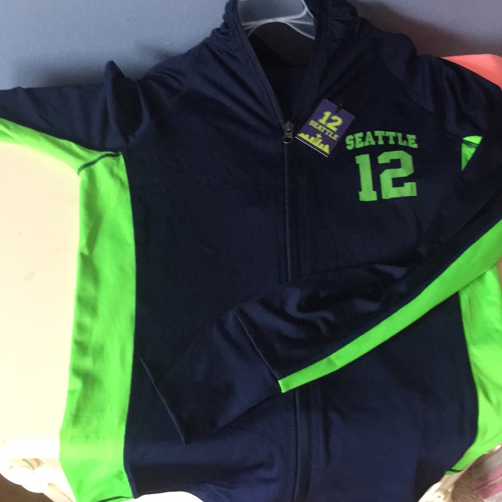 Seahawks zip up